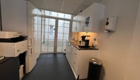 Kjøkken med utgang til bakgård