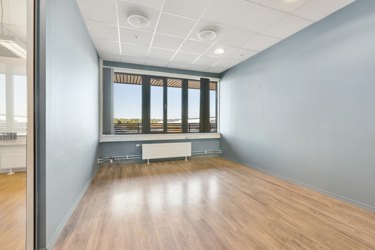 Kontordel 1304 kan leies sammen med lager 1105