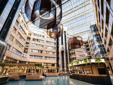 På innsiden av nye Vika Atrium