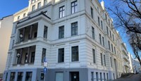 Lokalet har inngang fra gateplan og godt synlige utstillingsvinduer