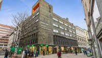 Kontoretasjer med sentral beliggenhet i etablert bygård