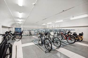 Felles sykkelrom i bygget