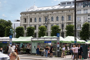 Eiendommen ligger rett ved Stortorvet