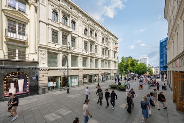 Eiendommen har en super beliggenhet i Karl Johans gate