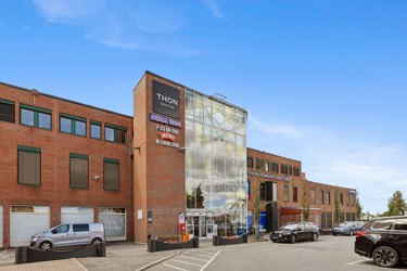 Thon Romerikssenteret – sentralt beliggende på Kløfta med gode parkeringsmuligheter.