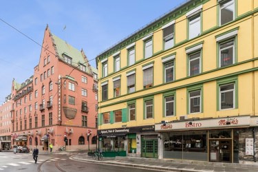 Hotell Bristol er nærmeste nabo